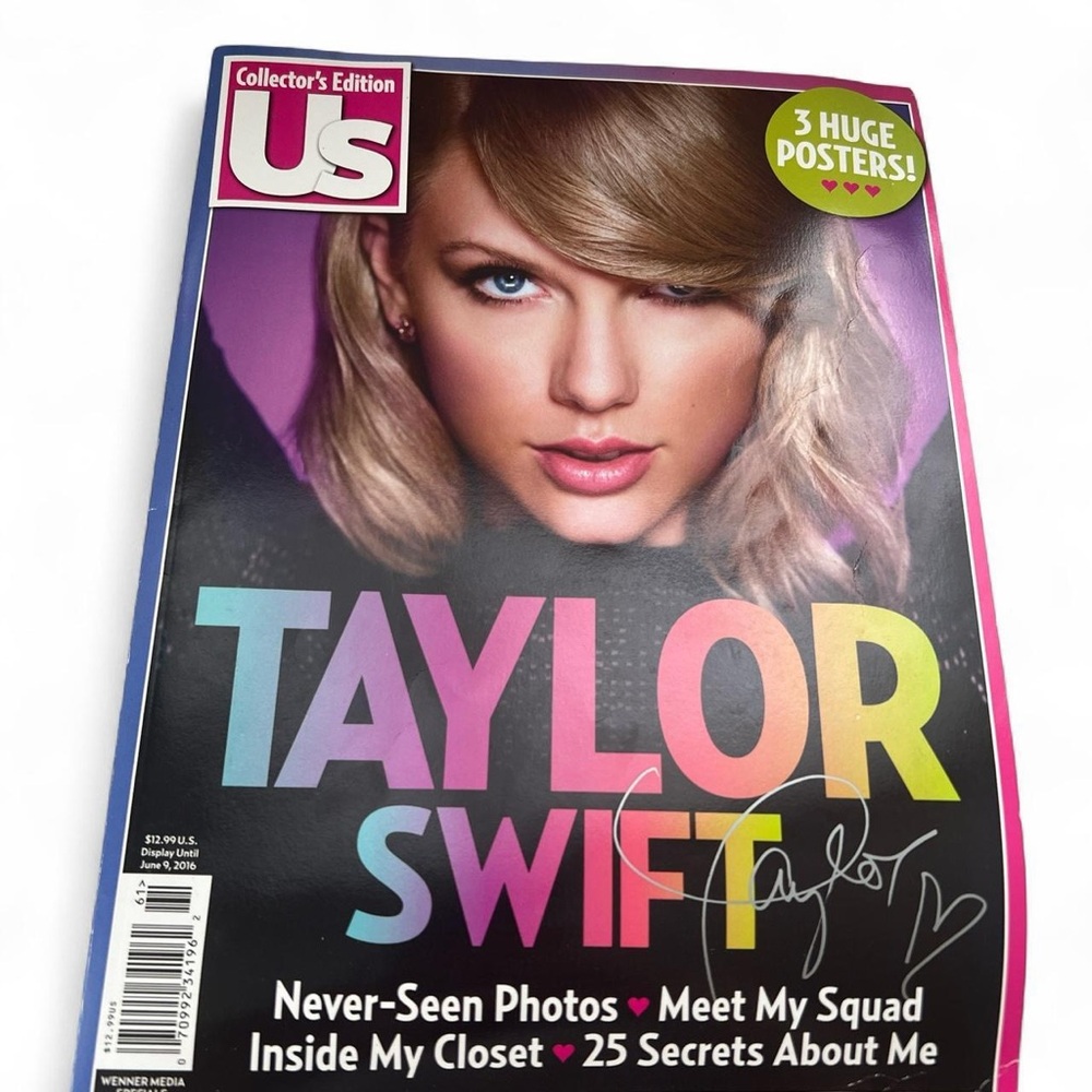 Collector's Edition Magazine with Taylor Swift Cover